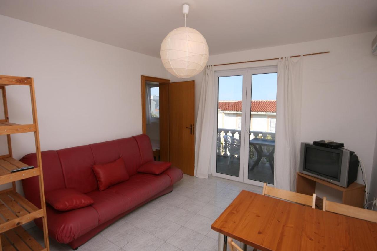 Apartments With A Parking Space Mandre, Pag - 6405 Kolan Exterior foto